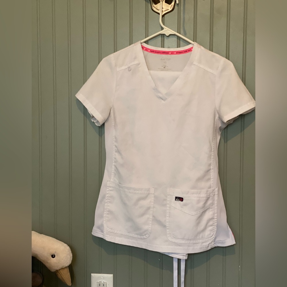 KOI scrubs